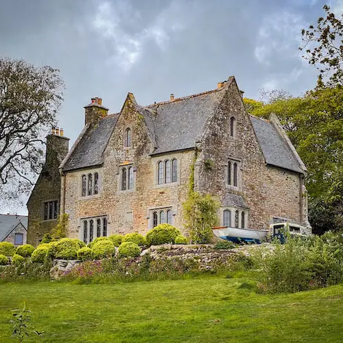 There were some stunning houses.